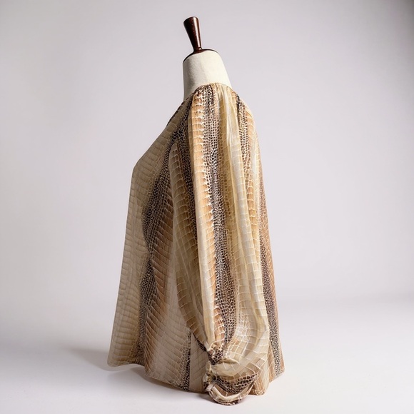 NWT Adrienne Rich Brown and Tan Crocodile Textured Blouse - Size S - Picture 6 of 13